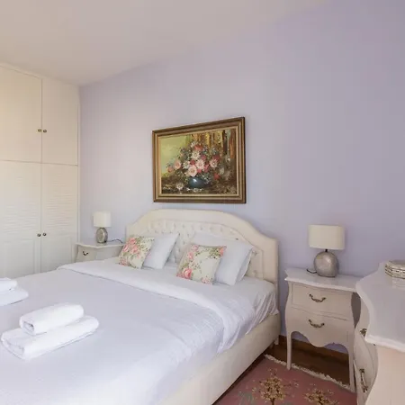 Apartment Luxury Next To Glyfada's Golf Club Athens