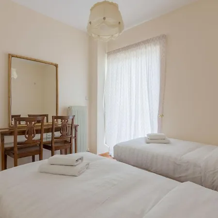 Luxury Next To Glyfada's Golf Club Apartment *